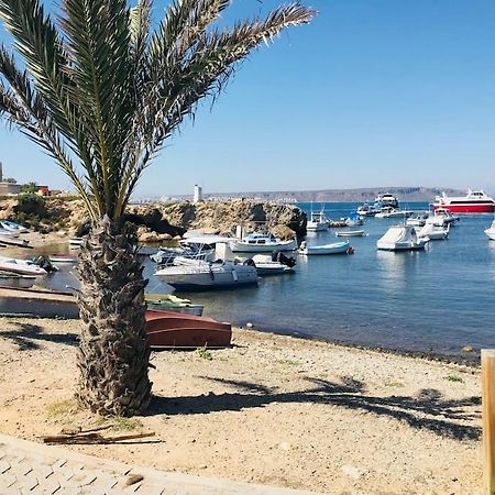 70 Sqm Apartment With Seaview In Arenales Del Sol. Bagian luar foto