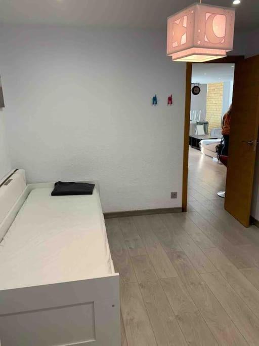 70 Sqm Apartment With Seaview In Arenales Del Sol. Bagian luar foto