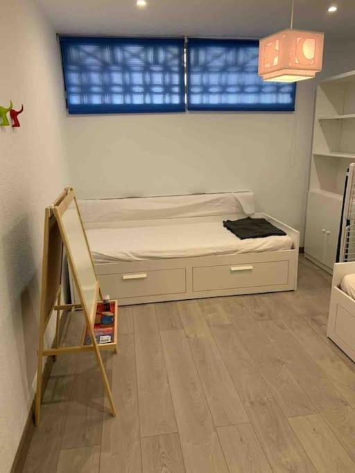 70 Sqm Apartment With Seaview In Arenales Del Sol. Bagian luar foto